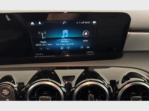 Mercedes-Benz A 180 (2019) — foto 5 van 15