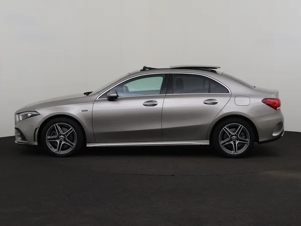 MERCEDES A 250 (2020) — foto 12 van 33