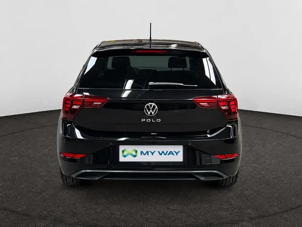 VOLKSWAGEN Polo (2022) — foto 13 van 17