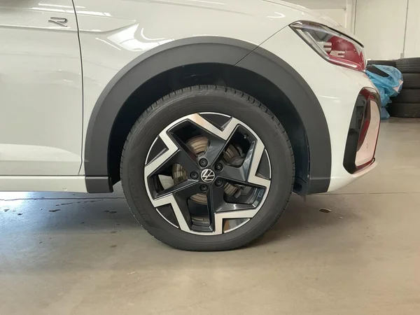 VOLKSWAGEN Taigo (2025) — foto 15 van 22