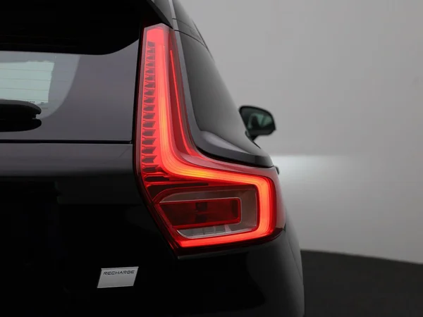 Volvo XC40 (2023) — foto 29 van 40