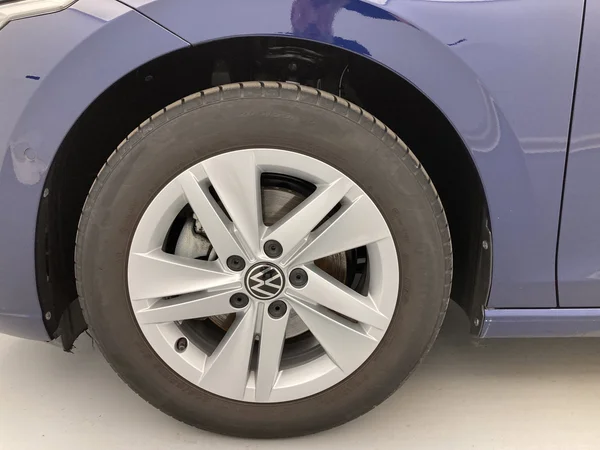 VOLKSWAGEN Golf VIII SW (2024) — foto 24 van 36