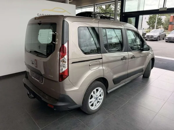 Ford Tourneo Connect (2019) — foto 21 van 24