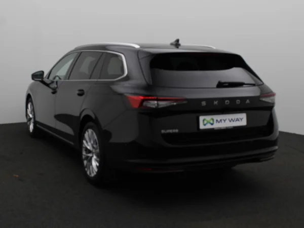 SKODA Superb Combi (2026) — foto 16 van 21