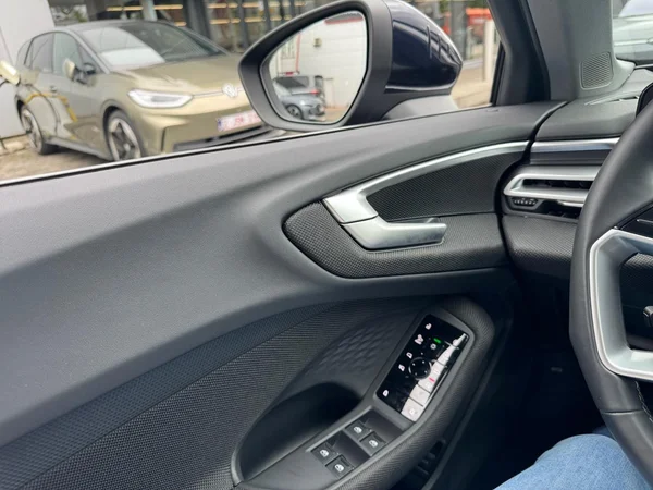 AUDI A5 Avant (2025) — foto 7 van 24