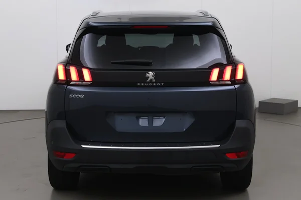 Peugeot 5008 (2019) — foto 20 van 25