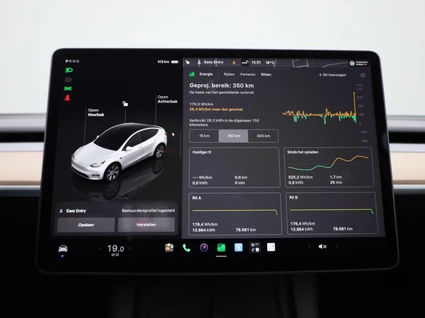 Tesla Model Y (2022) — foto 18 van 42