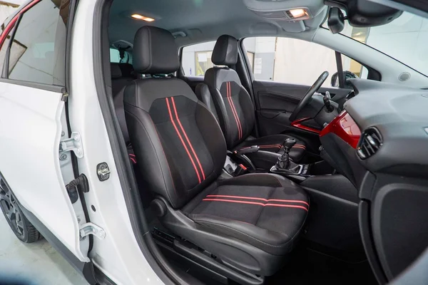 Opel Crossland (2021) — foto 6 van 64