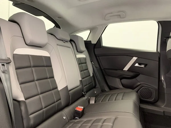 Citroen C4 (2025) — foto 2 van 27