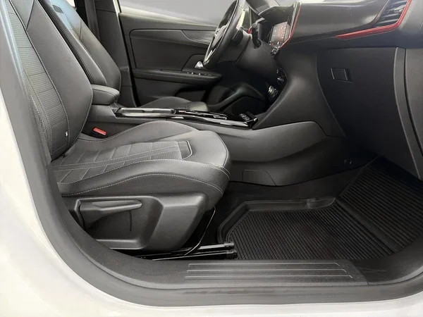 Opel Mokka (2021) — foto 9 van 22
