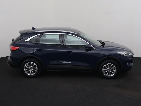 FORD Kuga (2022) — foto 25 van 29