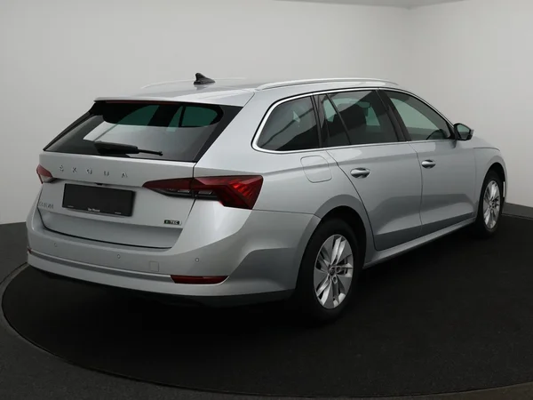 SKODA Octavia SW (2024) — foto 26 van 29
