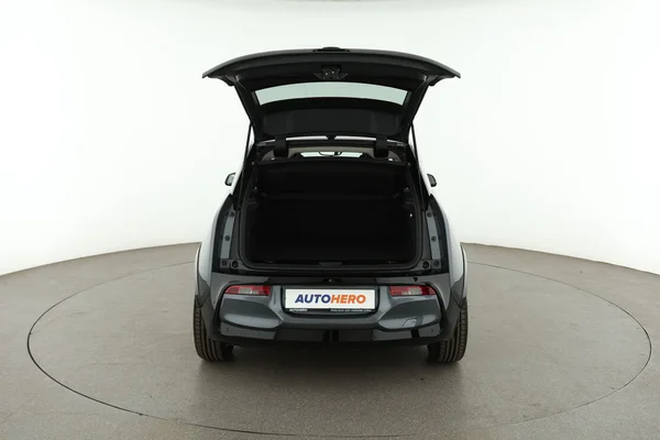 BMW i3 (2019) — foto 8 van 17
