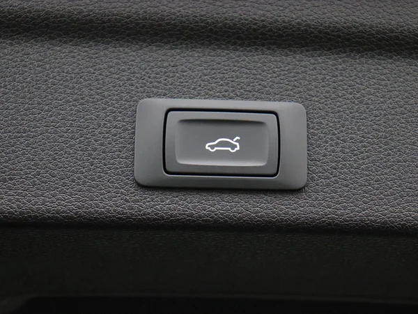 AUDI Q3 Sportback (2025) — foto 8 van 19
