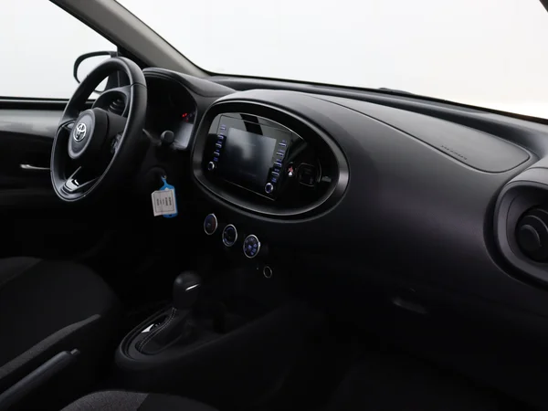 TOYOTA Aygo X (2023) — foto 3 van 25