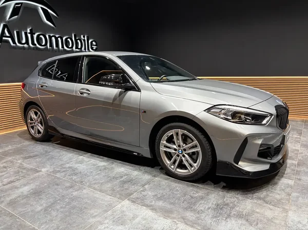 Bmw 118 (2024) — foto 17 van 28