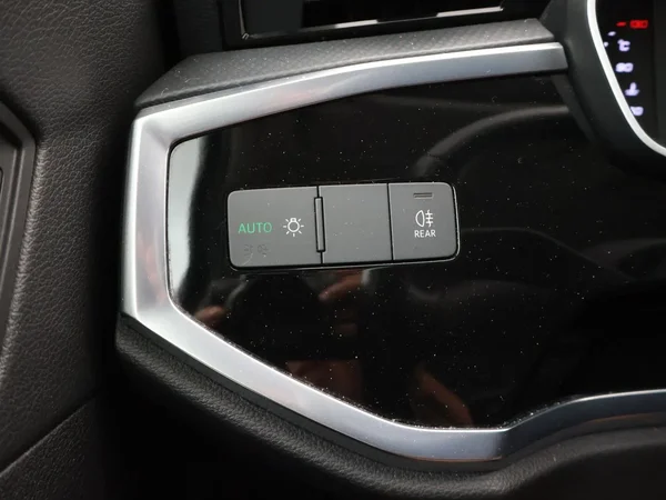 Audi Q3 (2019) — foto 9 van 27