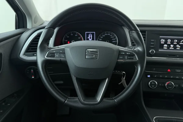 Seat Leon (2019) — foto 2 van 18