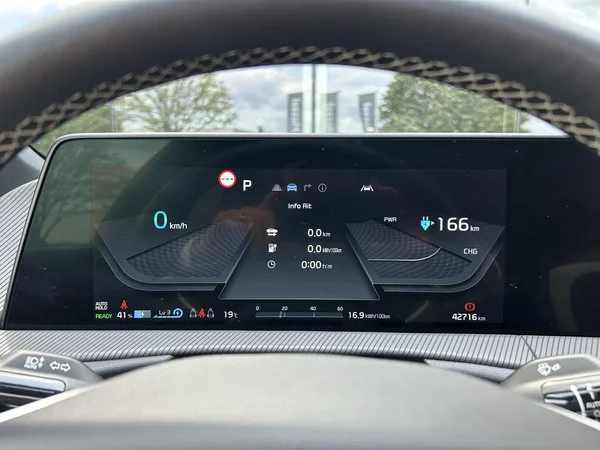 Kia EV6 (2024) — foto 8 van 27