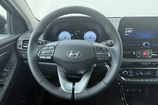 Hyundai i30 Wagon (2026) — foto 2 van 13