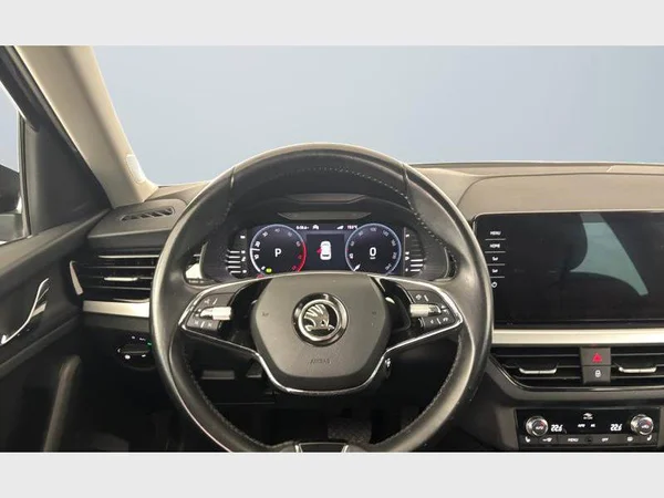 Skoda Kamiq (2021) — foto 3 van 25