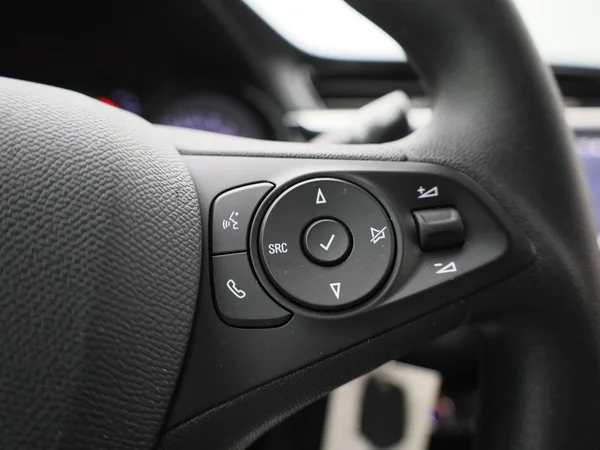 Opel Corsa (2023) — foto 11 van 36
