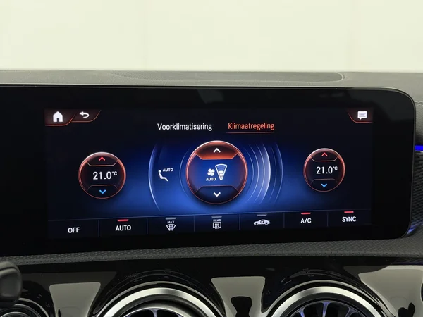 MERCEDES CLA 250 (2022) — foto 17 van 31