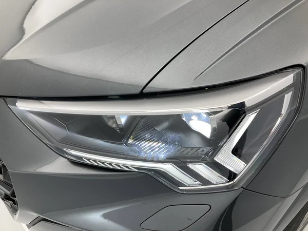 AUDI RSQ3 (2020) — foto 17 van 24