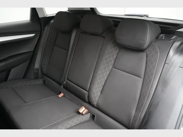 SKODA Karoq (2020) — foto 17 van 26