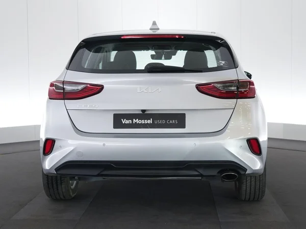 Kia cee'd (2024) — foto 17 van 21