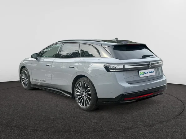 VOLKSWAGEN ID.7 Tourer (2026) — foto 2 van 4