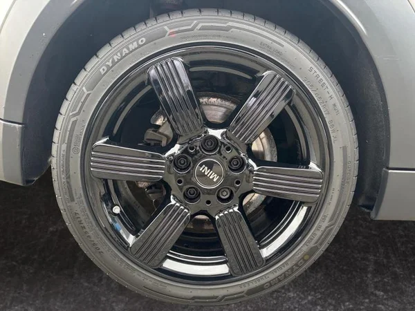 MINI Mini (F56 LCI II) (2023) — foto 24 van 31