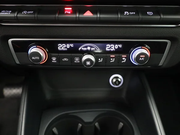 AUDI A3 Sedan (2019) — foto 8 van 18