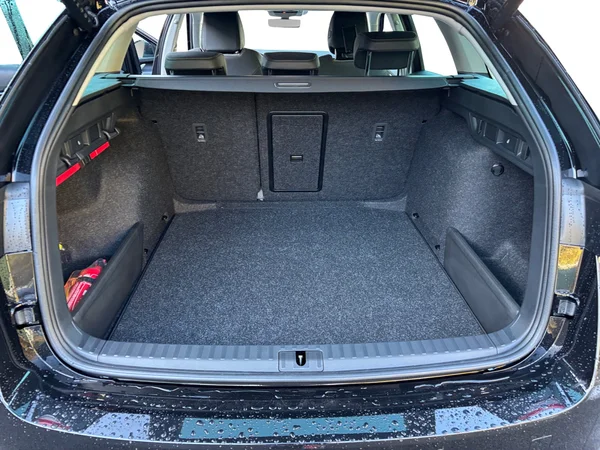SKODA Octavia Combi (2025) — foto 5 van 24