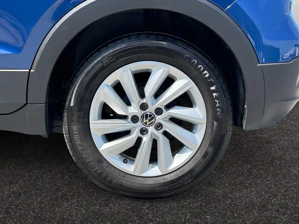 VOLKSWAGEN T-Cross (2023) — foto 8 van 20