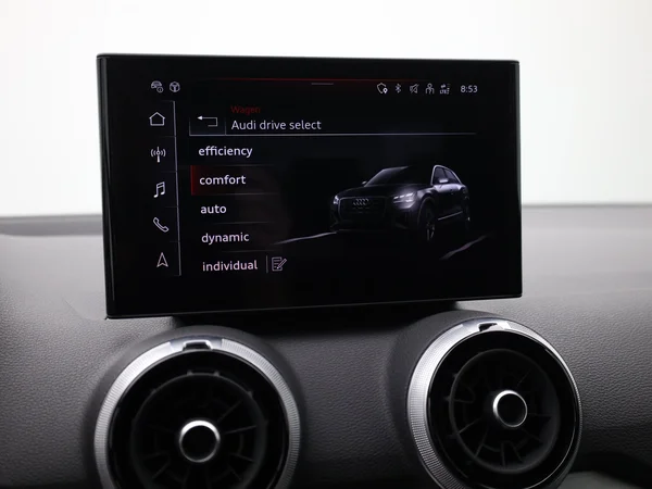AUDI Q2 (2024) — foto 21 van 23