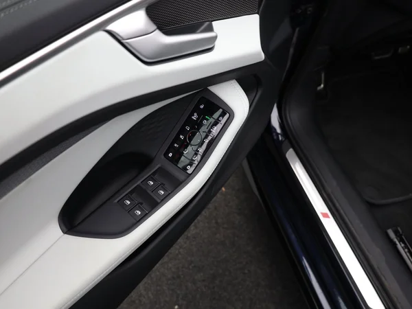 AUDI A6 Avant (2025) — foto 7 van 28
