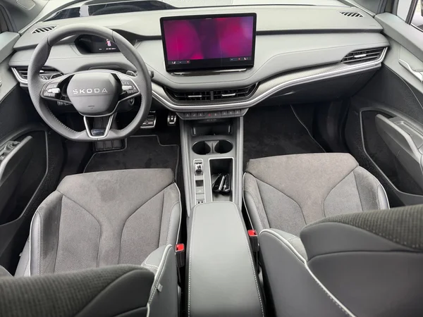 SKODA Enyaq (2026) — foto 2 van 22