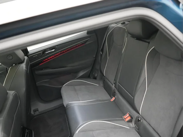 VOLKSWAGEN ID.7 Tourer (2026) — foto 5 van 33