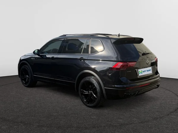 VOLKSWAGEN Tiguan Allspace Dsl (2024) — foto 16 van 22
