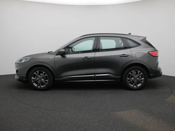 Ford Kuga (2022) — foto 34 van 41