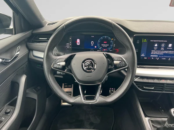 SKODA Octavia (2021) — foto 16 van 18