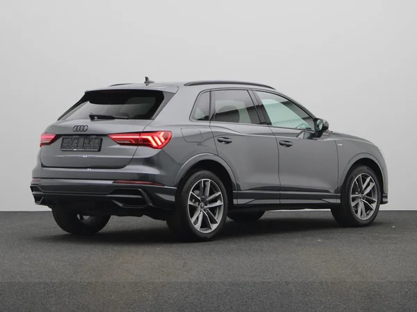 AUDI Q3 (2023) — foto 12 van 23
