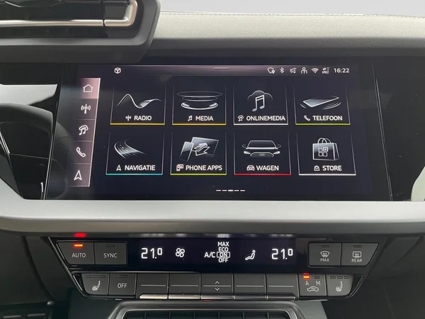 AUDI A3 Sportback (2025) — foto 22 van 22