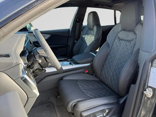 AUDI Q8 SUV (2026) — foto 9 van 11