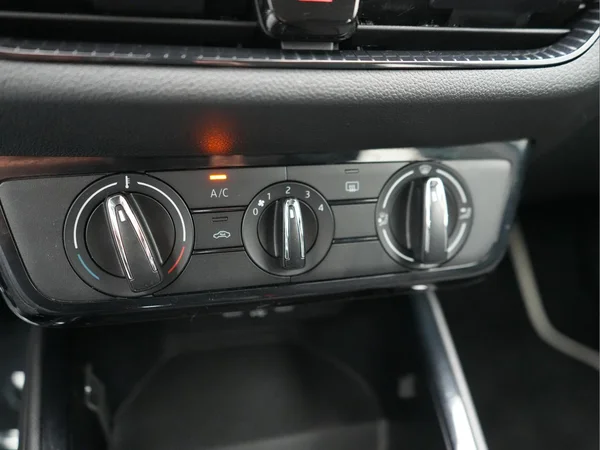 SKODA Fabia (2023) — foto 11 van 24