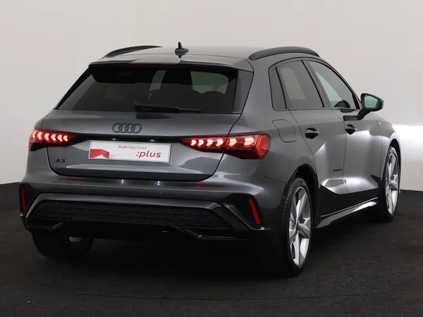 AUDI A3 Sportback (2025) — foto 11 van 18