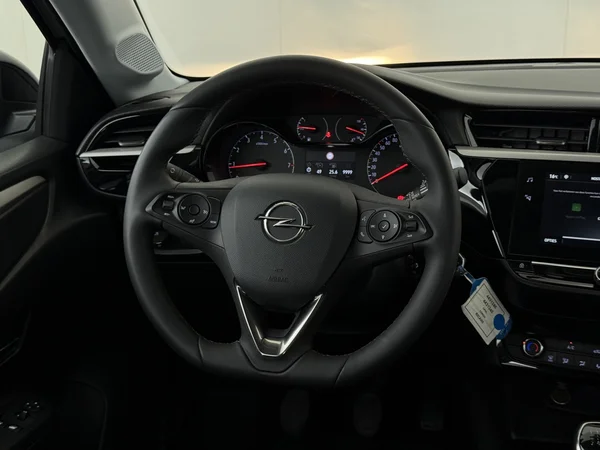 OPEL Corsa (2023) — foto 14 van 26