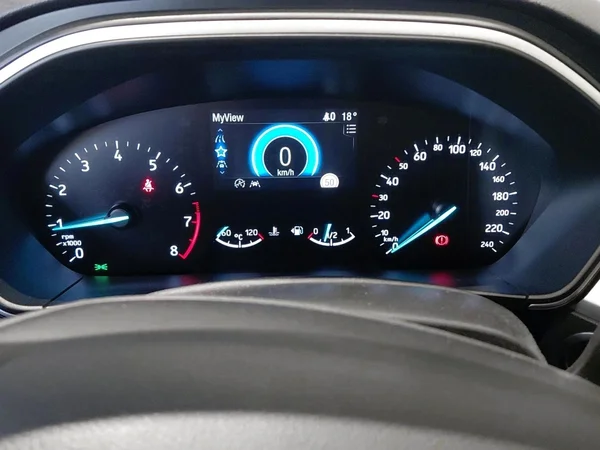 Ford Focus (2019) — foto 3 van 17