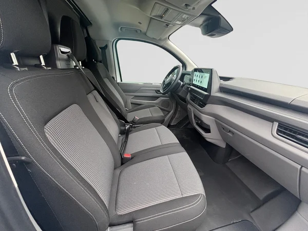 VOLKSWAGEN Transporter T7 28 Fou Swb (2025) — foto 3 van 14